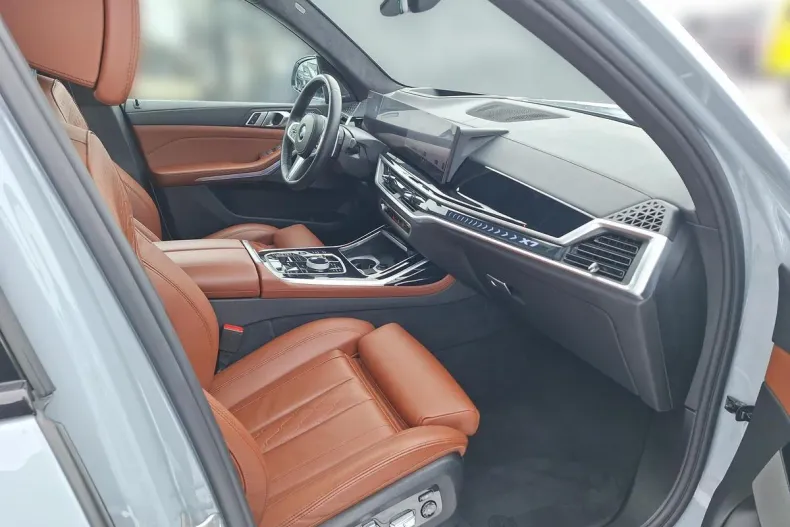 BMW X7 (Seria X) din 2023 cu 71.284 km - oferta BMW183214 - foto 12