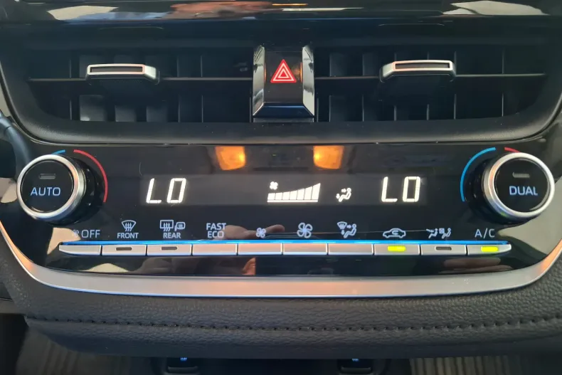 Toyota Corolla din 2020 cu 77.843 km - oferta TOY183215 - foto 18