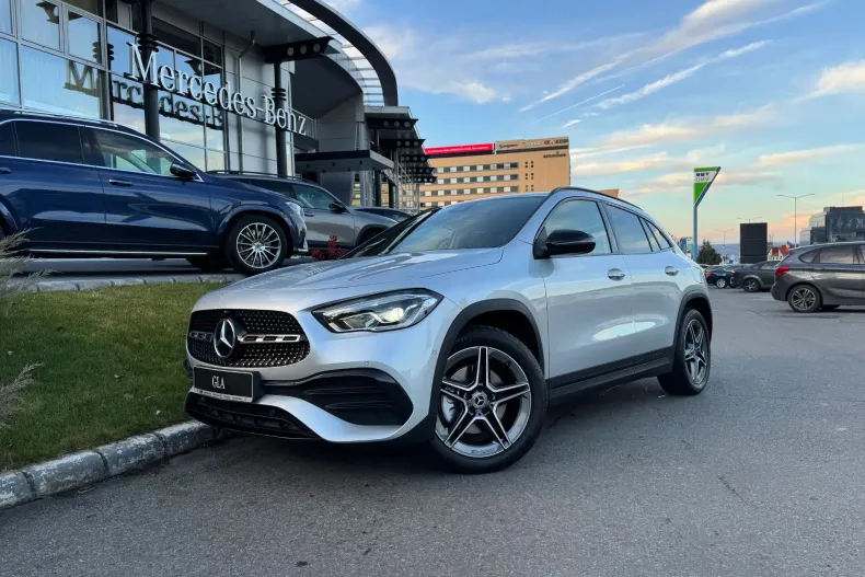 Mercedes-Benz GLA din 2023 cu 63.847 km - oferta MER183219 - foto 1