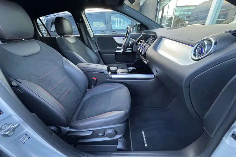 Mercedes-Benz GLA din 2023 cu 63.847 km - oferta MER183219 - foto 7