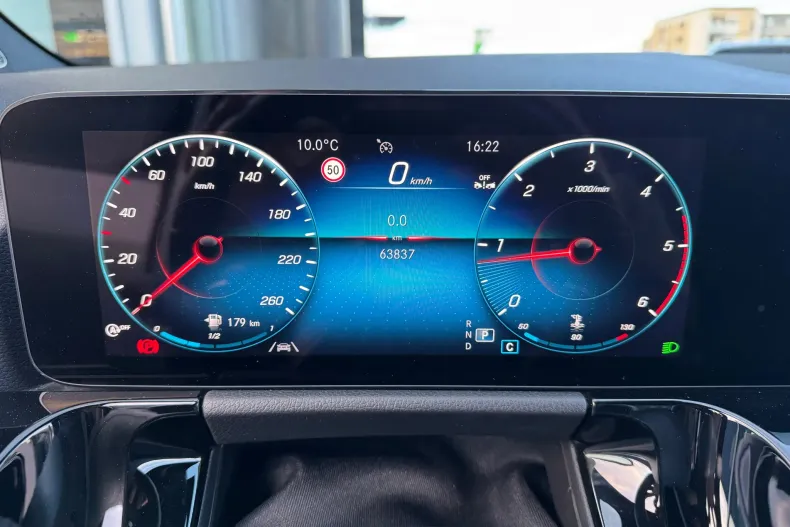 Mercedes-Benz GLA din 2023 cu 63.847 km - oferta MER183219 - foto 21