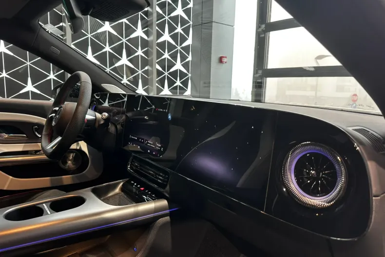 Mercedes-Benz CLA (Clasa CLA) din 2025 cu 18 km - oferta MER183228 - foto 12