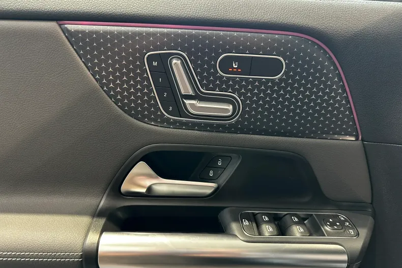 Mercedes-Benz EQA din 2025 cu 8 km - oferta MER183230 - foto 8