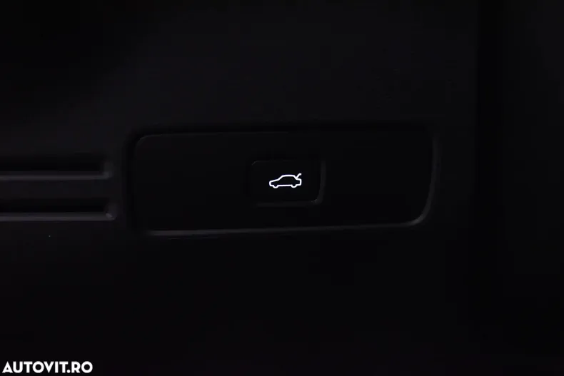 Volvo XC40 din 2024 cu 39.511 km - oferta VOL183237 - foto 15