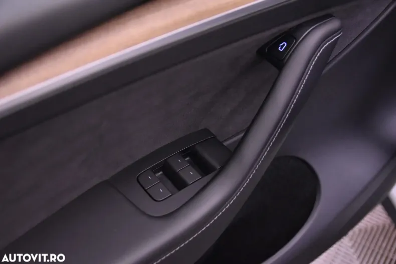 Tesla Model Y din 2022 cu 98.559 km - oferta TES183251 - foto 14