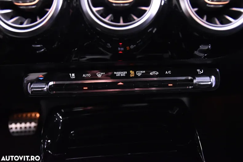 Mercedes-Benz A 35 AMG (Clasa A) din 2020 cu 64.513 km - oferta MER183343 - foto 18