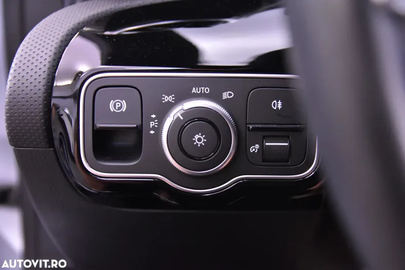 Mercedes-Benz A 180 (Clasa A) din 2024 cu 9.858 km - oferta MER183430 - foto 15