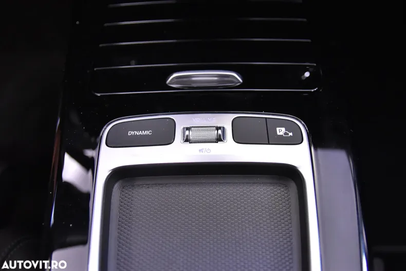 Mercedes-Benz A 180 (Clasa A) din 2024 cu 9.858 km - oferta MER183430 - foto 18