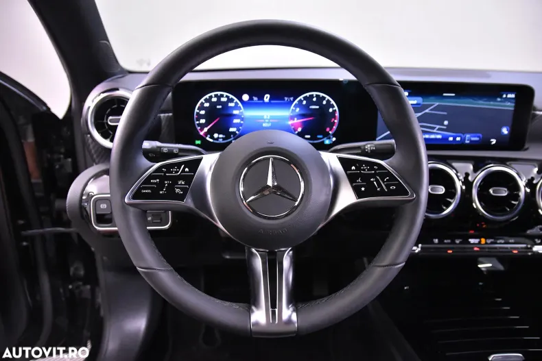 Mercedes-Benz A 180 (Clasa A) din 2024 cu 8.217 km - oferta MER183431 - foto 17