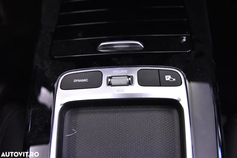 Mercedes-Benz A 200 (Clasa A) din 2024 cu 10.514 km - oferta MER183464 - foto 19