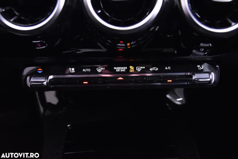 Mercedes-Benz A 200 (Clasa A) din 2024 cu 10.514 km - oferta MER183464 - foto 20