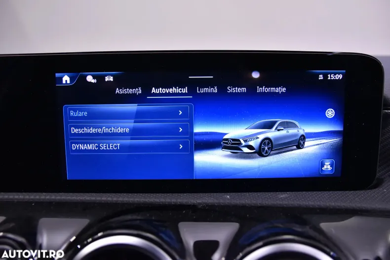 Mercedes-Benz A 200 (Clasa A) din 2024 cu 10.514 km - oferta MER183464 - foto 24