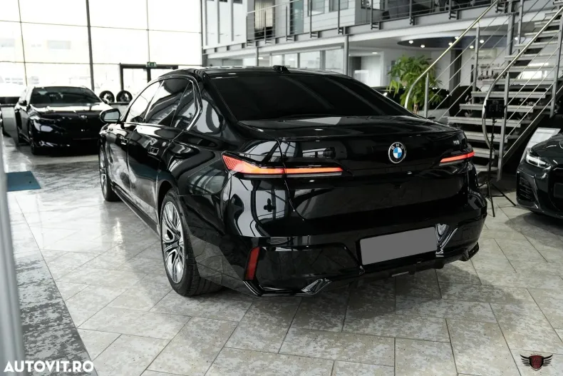 BMW Seria 7 din 2025 cu 35.655 km - oferta BMW183505 - foto 5