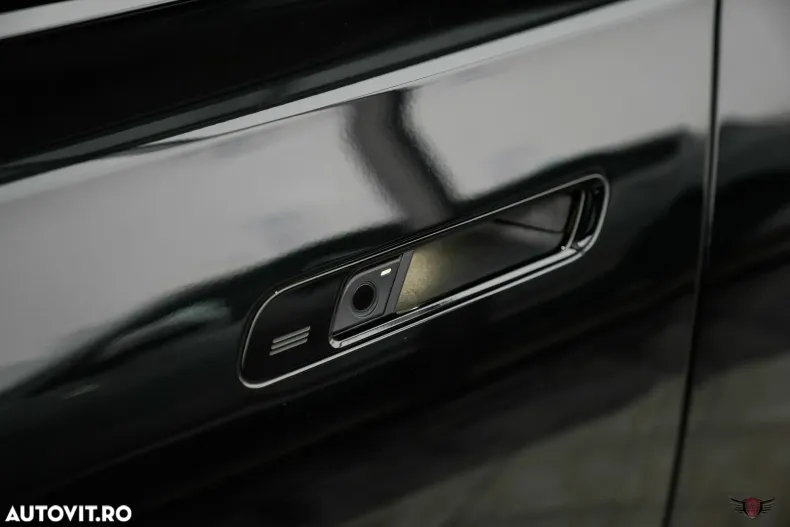BMW Seria 7 din 2025 cu 35.655 km - oferta BMW183505 - foto 11