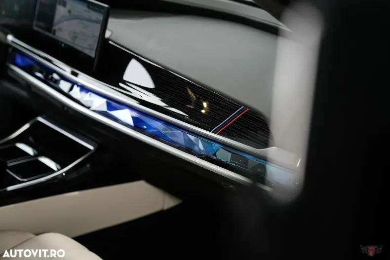 BMW Seria 7 din 2025 cu 35.655 km - oferta BMW183505 - foto 18