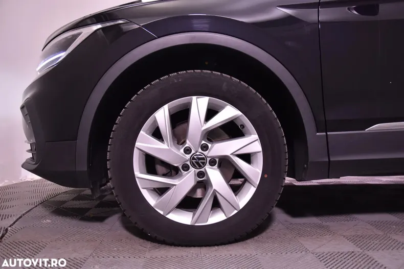 Volkswagen Tiguan din 2023 cu 75.340 km - oferta VOL183514 - foto 13