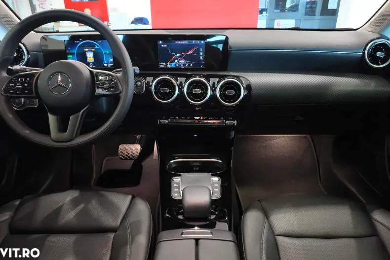 Mercedes-Benz A 250 (Clasa A) din 2022 cu 81.500 km - oferta MER183529 - foto 17
