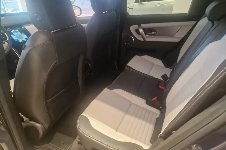 Land Rover Discovery Sport din 2025 cu 1.000 km - oferta LAN183571 - foto 7