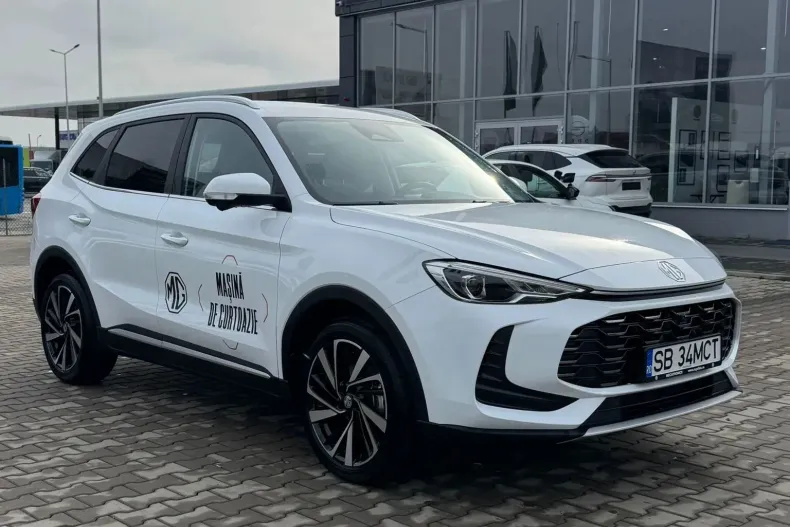 MG ZS HEV din 2025 cu 11.000 km - oferta MG0183581 - foto 1