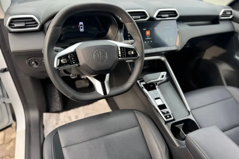 MG ZS HEV din 2025 cu 11.000 km - oferta MG0183581 - foto 7