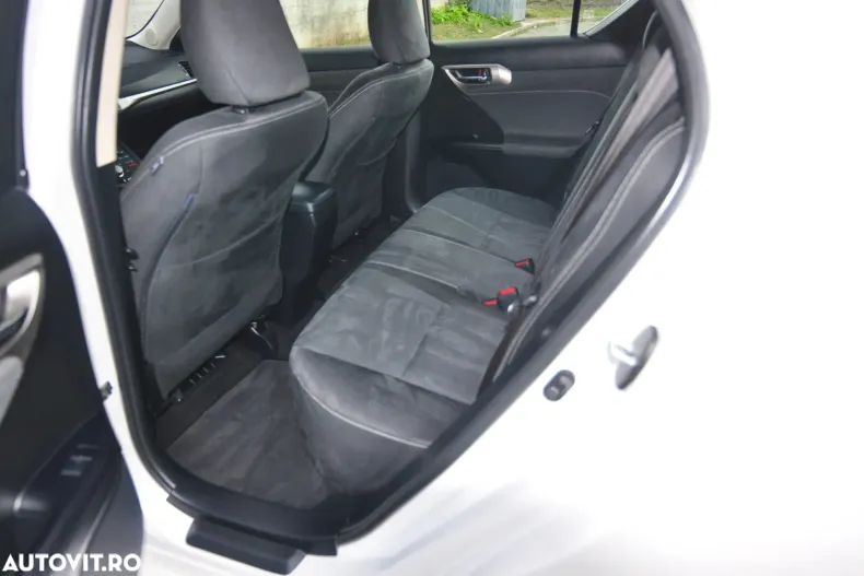 Lexus CT din 2020 cu 160.600 km - oferta LEX183583 - foto 8