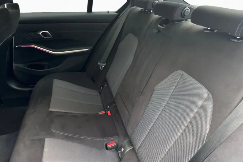 BMW 320 (Seria 3) din 2025 cu 25.160 km - oferta BMW183585 - foto 9