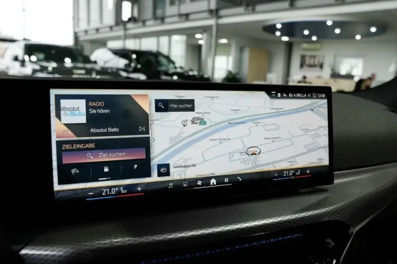 BMW 320 (Seria 3) din 2025 cu 7.350 km - oferta BMW183586 - foto 15