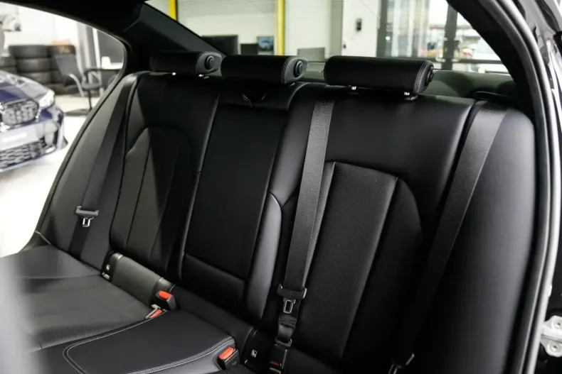 BMW 320 (Seria 3) din 2025 cu 7.350 km - oferta BMW183586 - foto 22