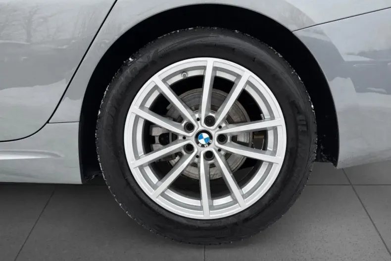 BMW 320 (Seria 3) din 2025 cu 19.265 km - oferta BMW183588 - foto 13