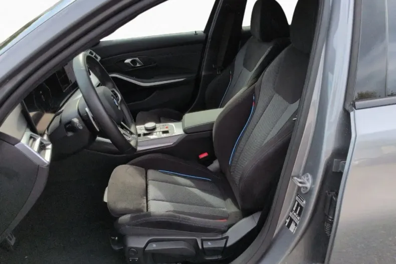 BMW 320 (Seria 3) din 2025 cu 24.947 km - oferta BMW183589 - foto 12