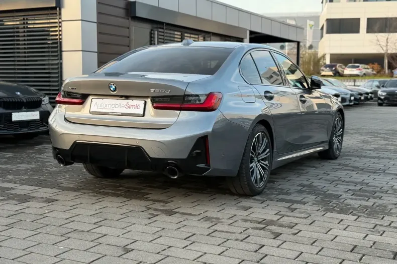 BMW 320 (Seria 3) din 2025 cu 23.900 km - oferta BMW183590 - foto 13