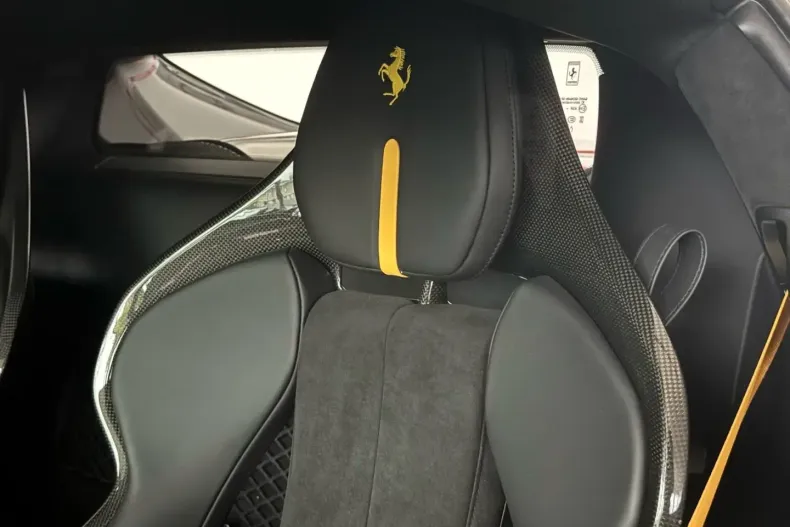 Ferrari 296 GTB din 2023 cu 5.500 km - oferta FER183591 - foto 11