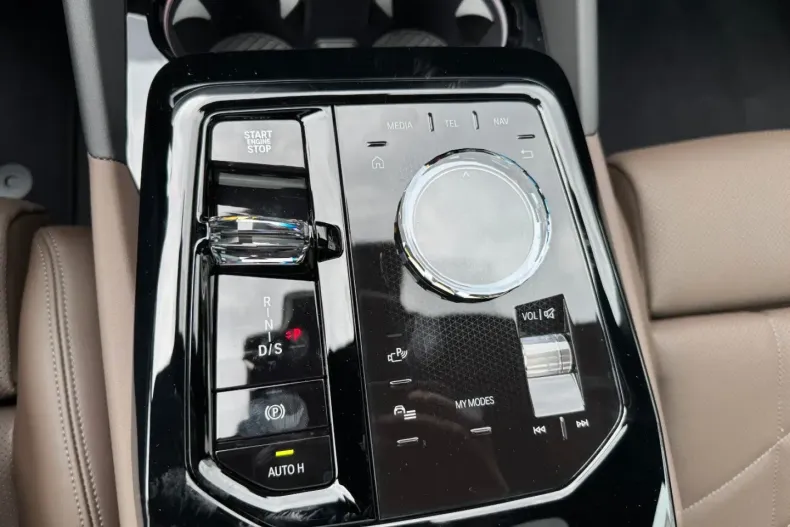 BMW 530 (Seria 5) din 2025 cu 4.062 km - oferta BMW183594 - foto 21