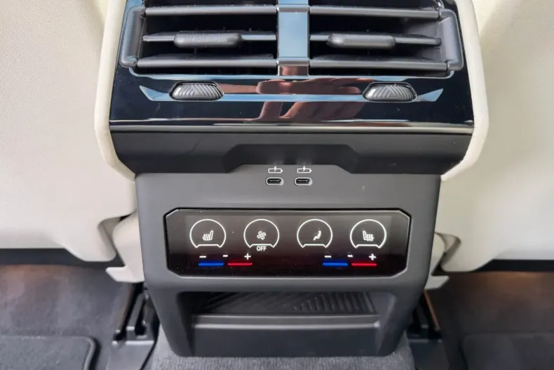 BMW 530 (Seria 5) din 2025 cu 6.300 km - oferta BMW183595 - foto 22