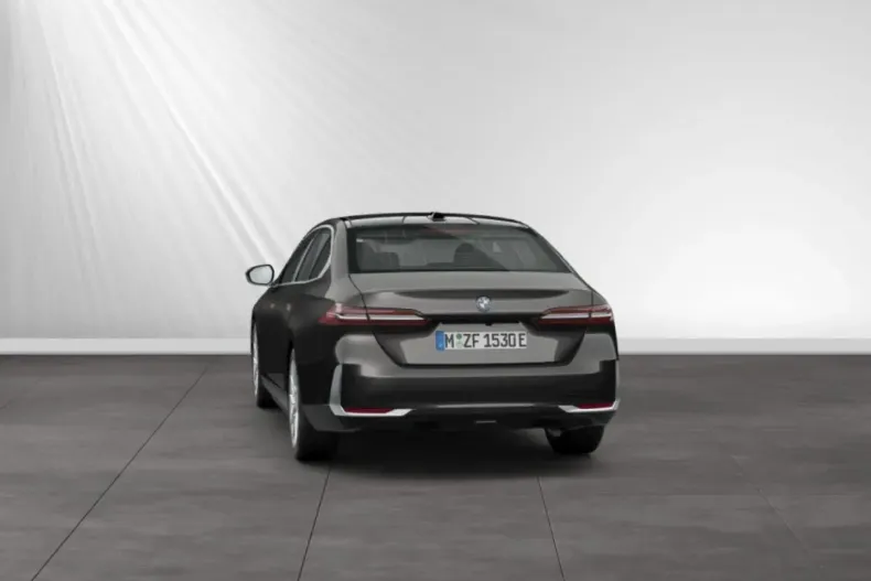 BMW 530 (Seria 5) din 2024 cu 21.200 km - oferta BMW183597 - foto 7