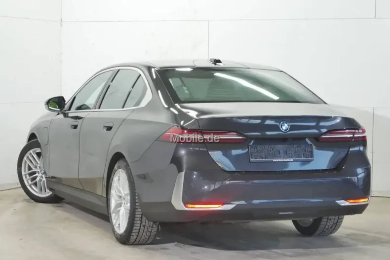 BMW 530 (Seria 5) din 2024 cu 15.892 km - oferta BMW183598 - foto 2