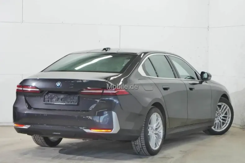 BMW 530 (Seria 5) din 2024 cu 15.892 km - oferta BMW183598 - foto 5