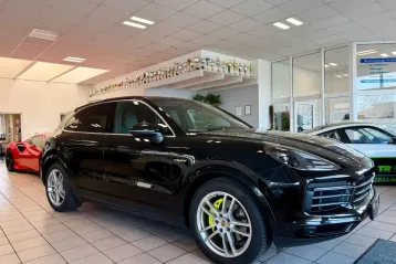 Porsche Cayenne din 2022 - oferta POR183599