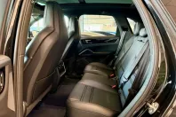 Porsche Cayenne din 2022 cu 83.552 km - oferta POR183599 - foto 8