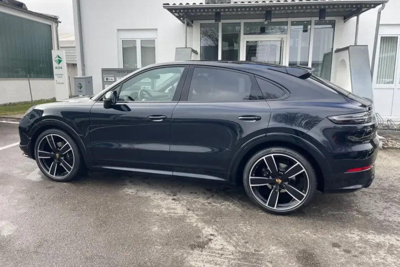 Porsche Cayenne din 2022 cu 72.790 km - oferta POR183603 - foto 12