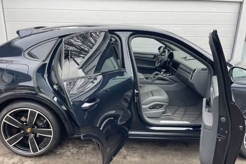 Porsche Cayenne din 2022 cu 72.790 km - oferta POR183603 - foto 18