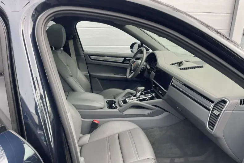 Porsche Cayenne din 2022 cu 72.790 km - oferta POR183603 - foto 20