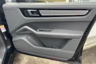 Porsche Cayenne din 2022 cu 72.790 km - oferta POR183603 - foto 31