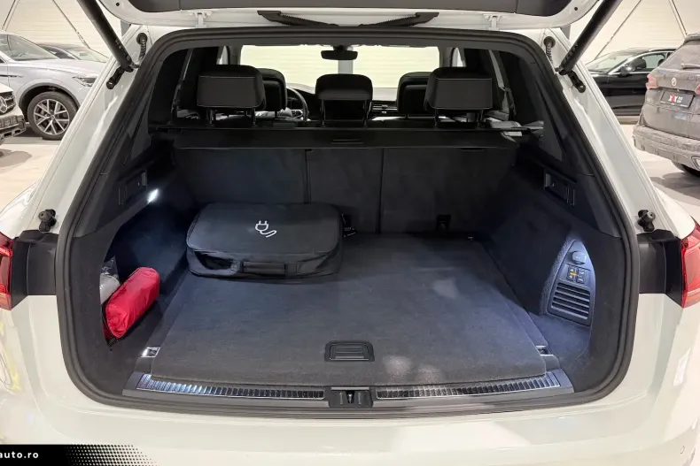 Volkswagen Touareg din 2021 cu 106.134 km - oferta VOL183604 - foto 23