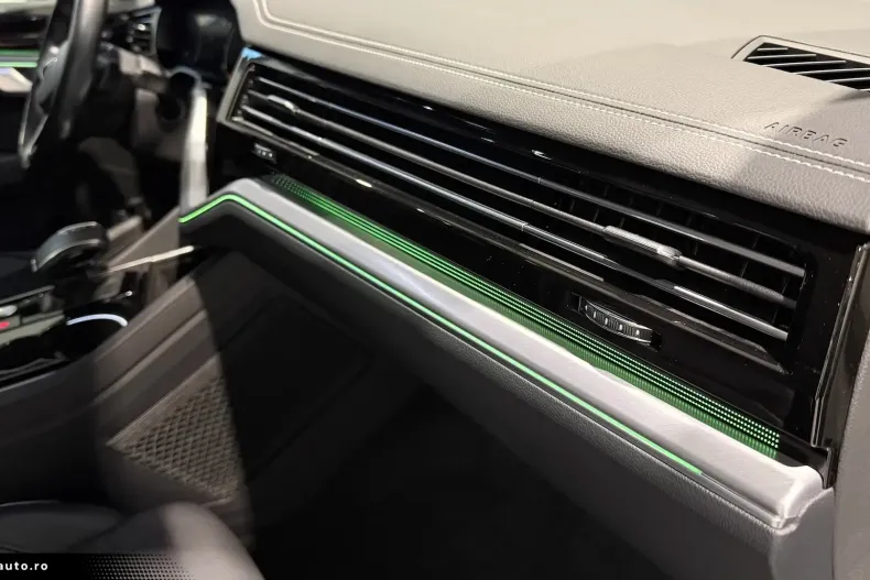 Volkswagen Touareg din 2021 cu 106.134 km - oferta VOL183604 - foto 38