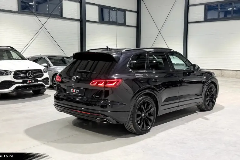Volkswagen Touareg din 2022 cu 119.820 km - oferta VOL183605 - foto 3