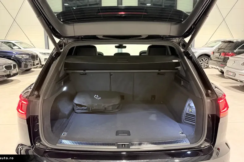 Volkswagen Touareg din 2022 cu 119.820 km - oferta VOL183605 - foto 18