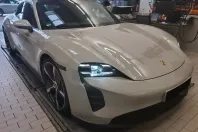 Porsche Taycan din 2022 cu 49.990 km - oferta POR183610 - foto 6