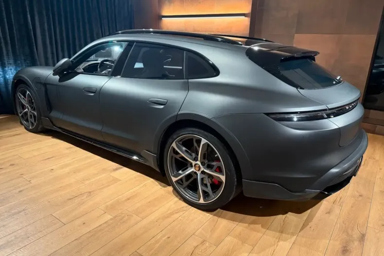 Porsche Taycan din 2022 cu 88.200 km - oferta POR183612 - foto 10