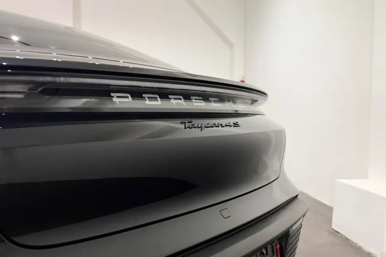 Porsche Taycan din 2021 cu 56.000 km - oferta POR183614 - foto 3